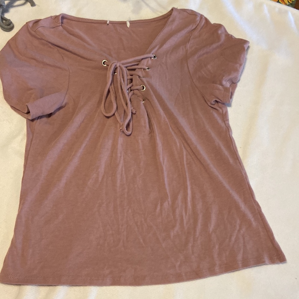 DEAL $$ Crop Tops XS 10 (TEN)Crop Tops DEAL $$ - Picture 4 of 12